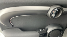 MINI Hatchback 1.5 Cooper Exclusive 5dr Auto [Comfort/Nav Pack] Petrol Hatchback